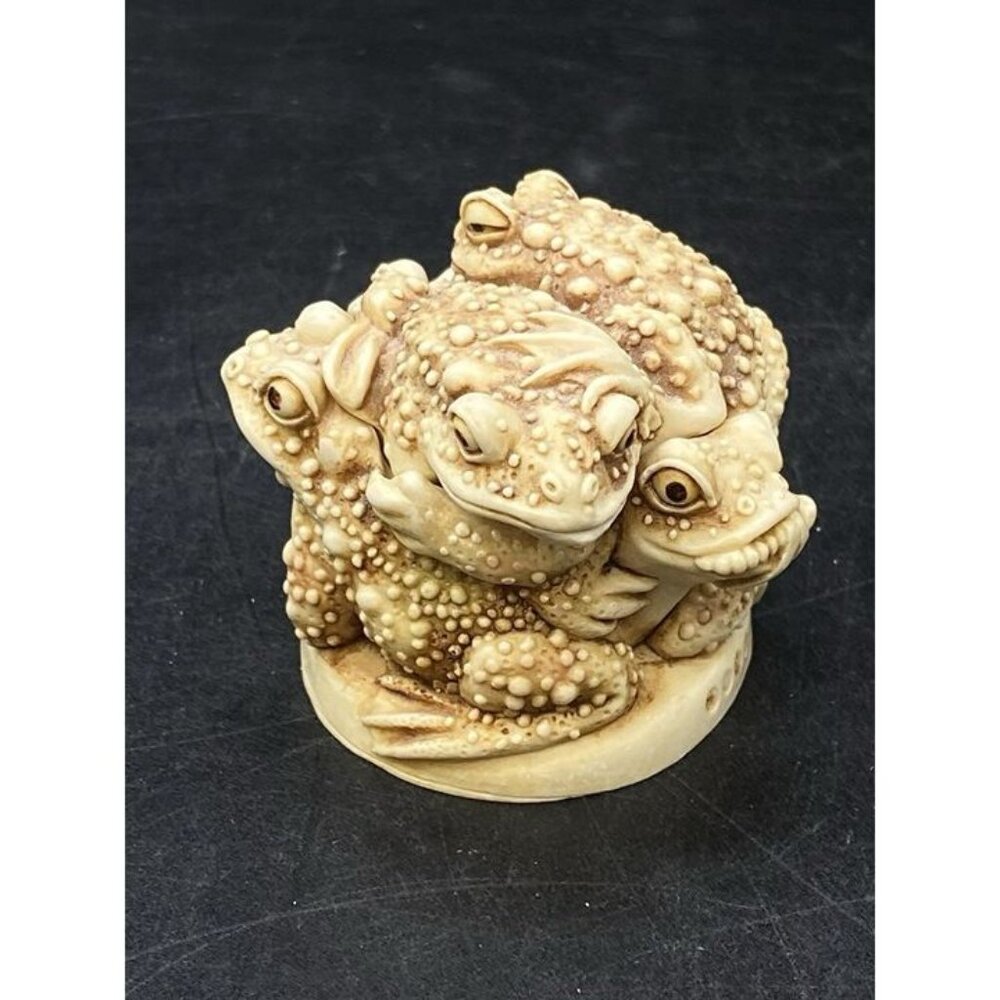 Harmony Kingdom Puddle Huddle Toad Frogs UK Resin Box Figurine
